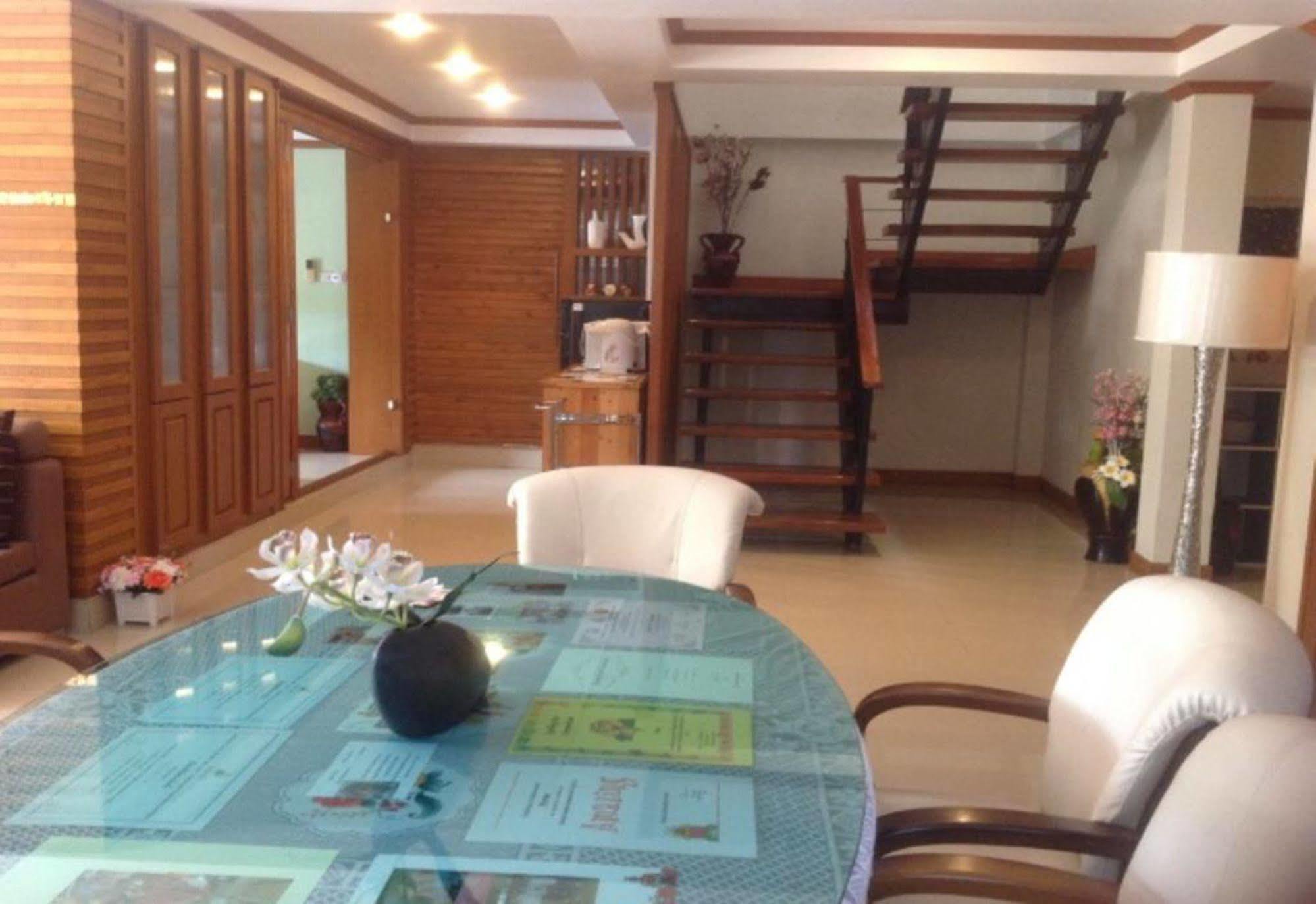 Ruankeaw Homestay Nai Harn Buitenkant foto