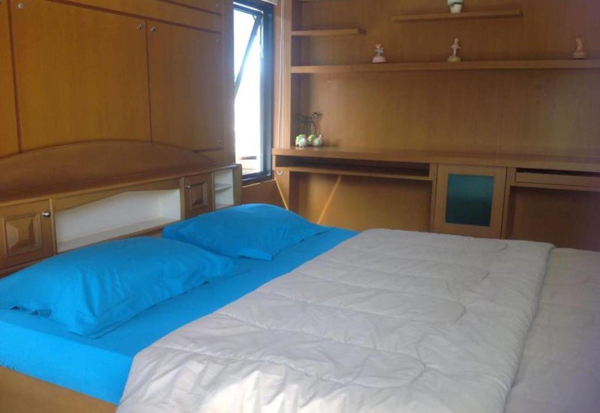 Ruankeaw Homestay Nai Harn Buitenkant foto